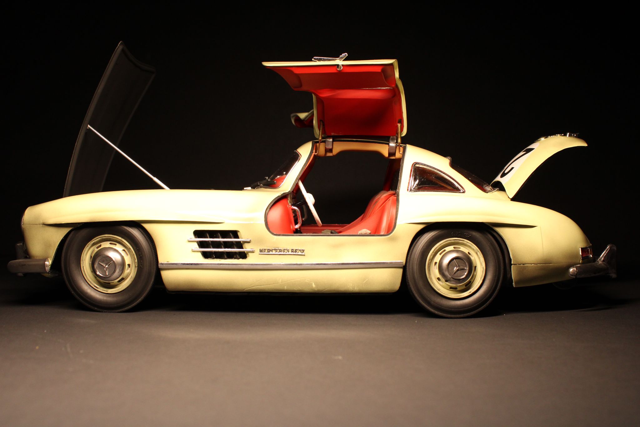 1:12 300SL gullwing side view open wing door