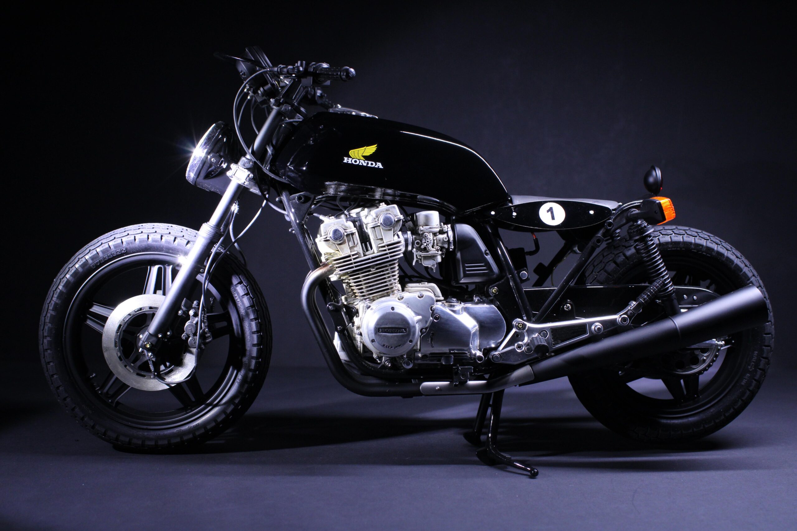 Honda CB 750 custom the black shadow left side view