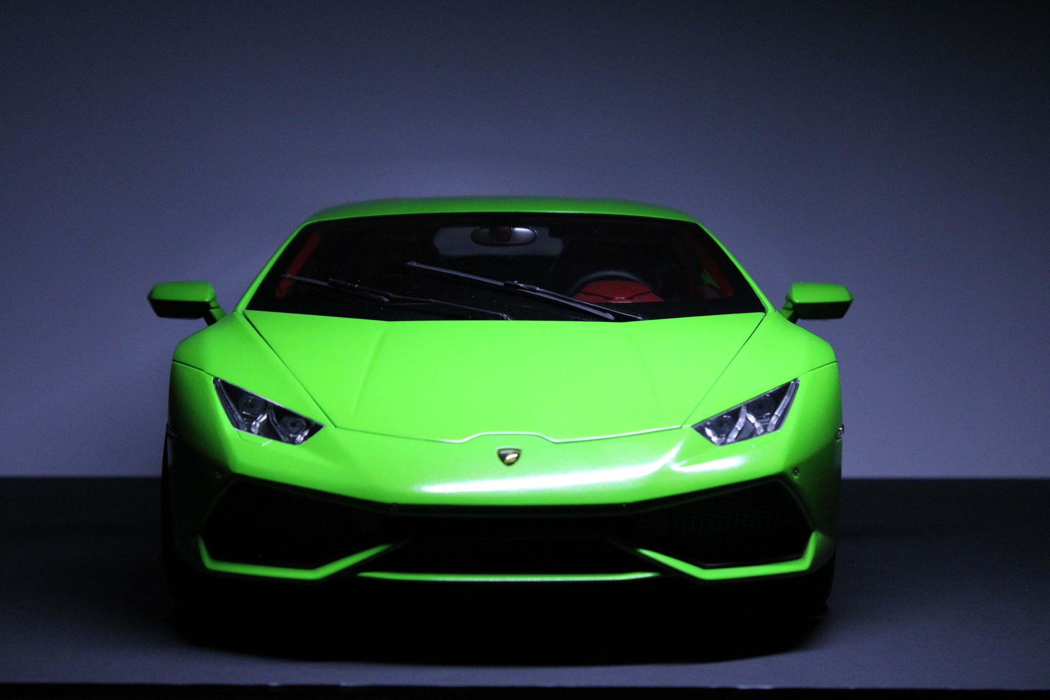 Lamborghini Huracanfrint view